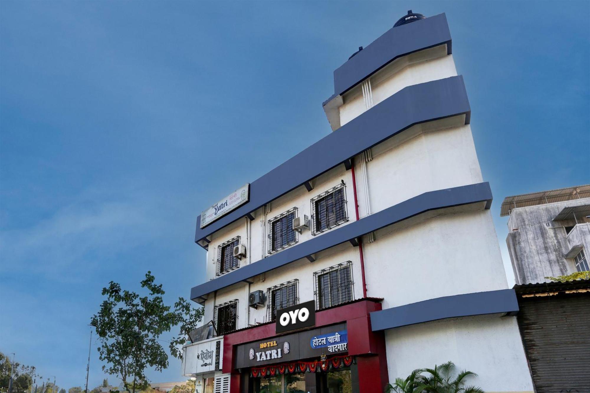 OYO Flagship 83189 Hotel Yatri Yadgar Navi Mumbai Exterior foto
